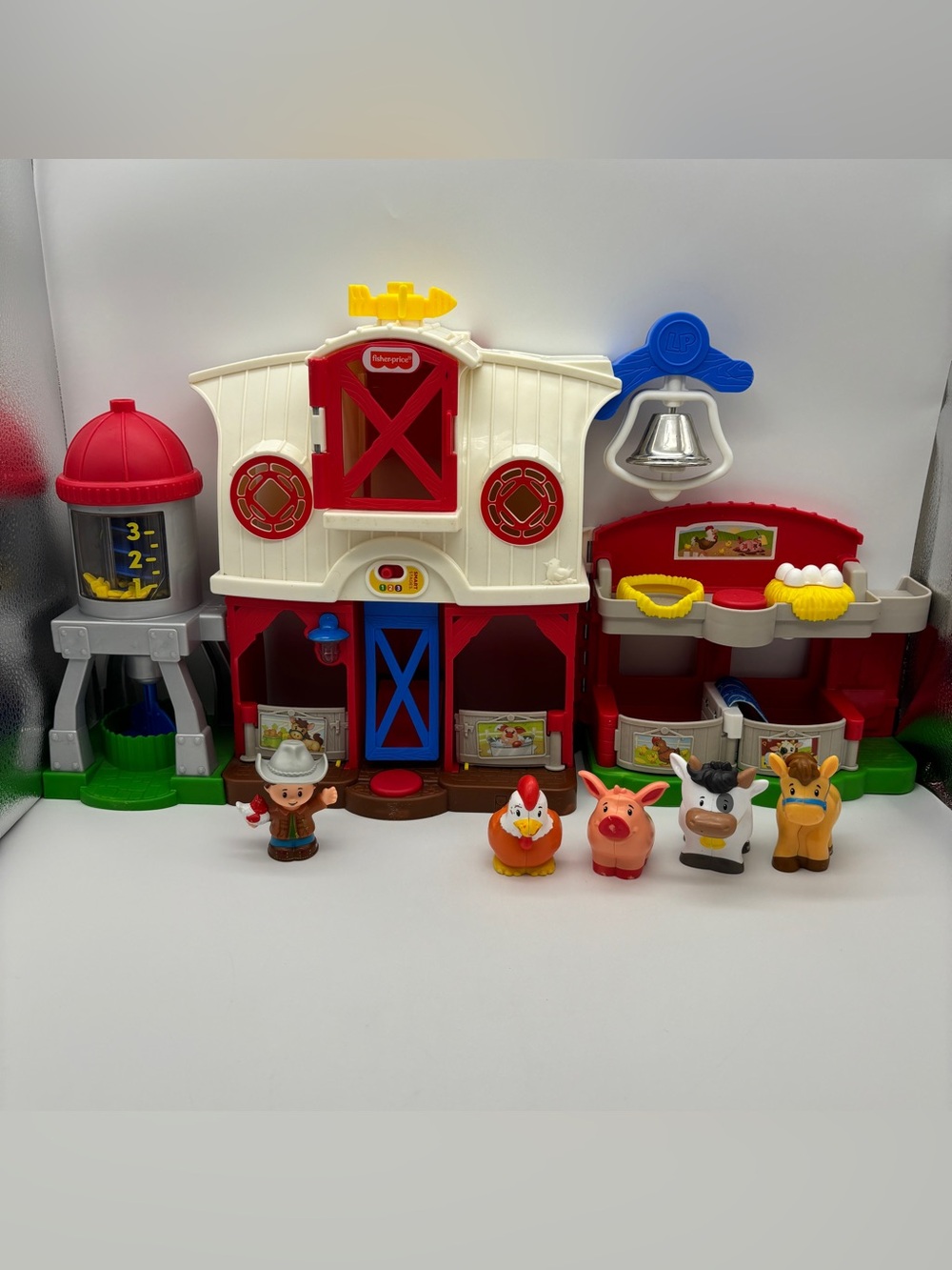 Fisher Price Little People Caring for Animals Farm Playset 5 Figures USED/WORKS